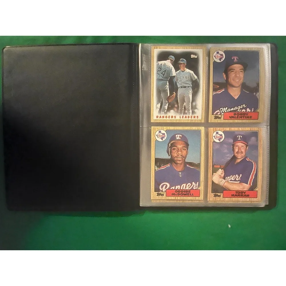 Texas Rangers 1987 Topps Team Set with 40 card collector album.‎